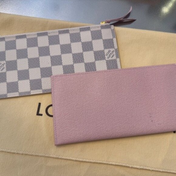 Louis Vuitton Damier Azul Pochette Felicie Chain Wallet in Rose Ballerine - Picture 5 of 16